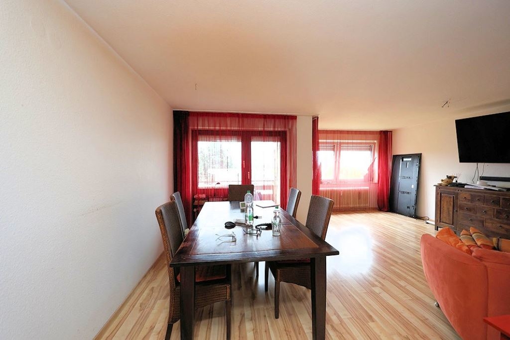 3060f613-37cf-4707-91e3-f3a5b9ad1ae5-8